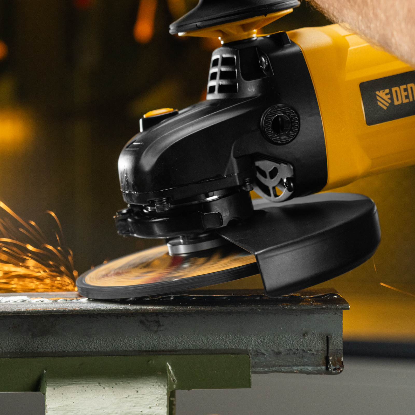 Круг шлифовальный по металлу, 150 х 6,0 х 22,2 мм, A24QBF// Denzel