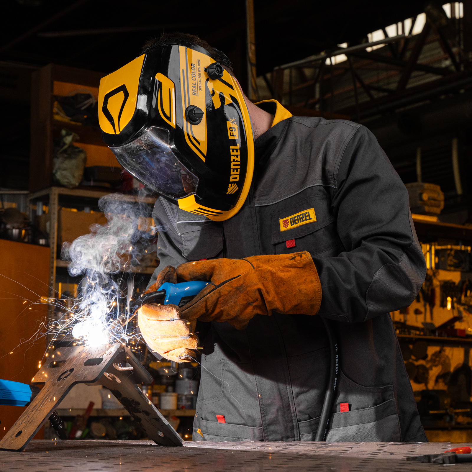 Щиток защитный лицевой (маска сварщика) F9, см. окно 100x60, Real Color, DIN 4-8/9-13// Denzel