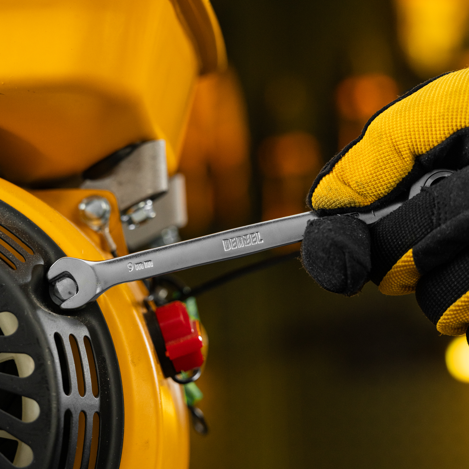 Ключ комбинированный трещоточный, 9 мм, CrV, матовый хром Denzel