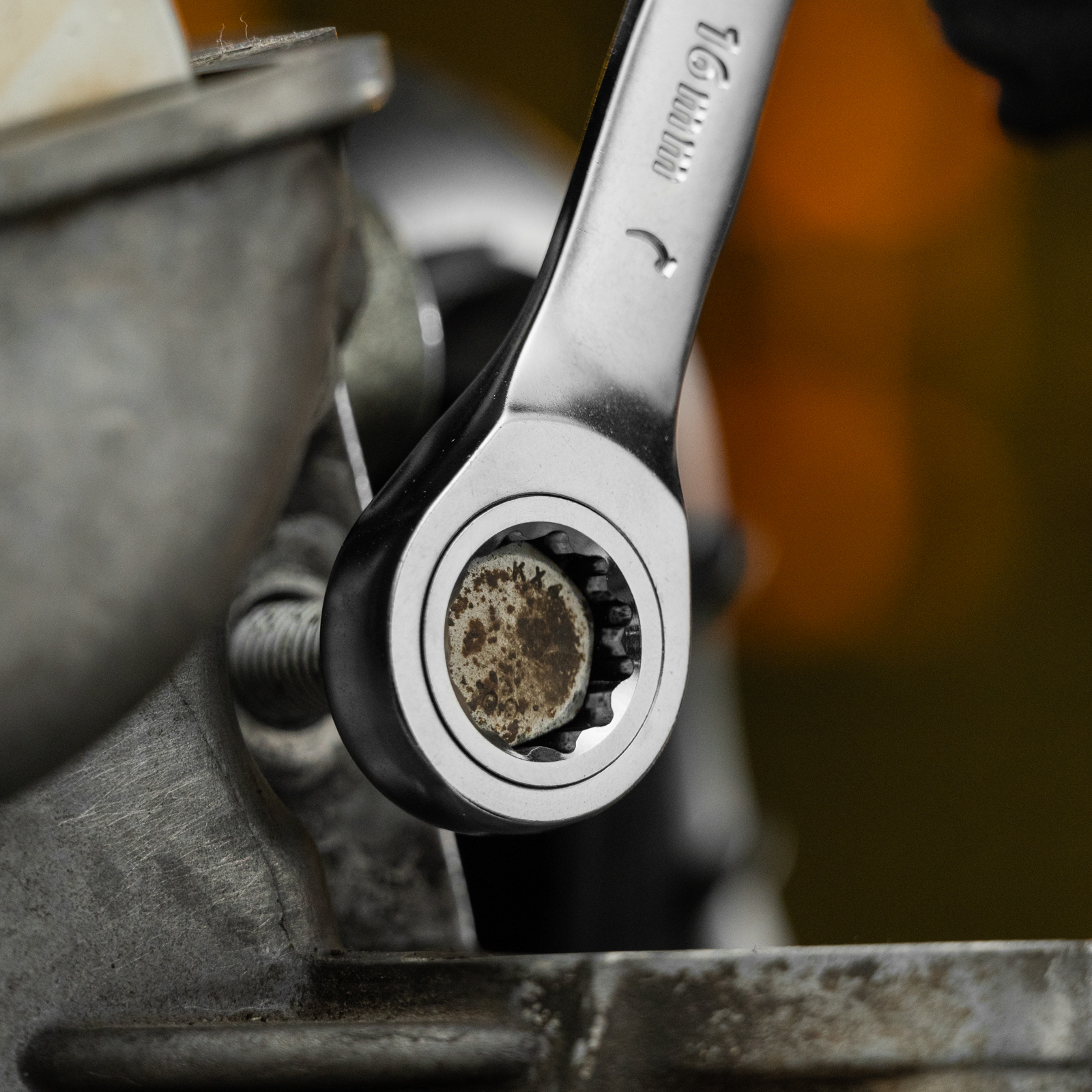 Ключ комбинированный трещоточный, 16 мм, CrV, матовый хром Denzel