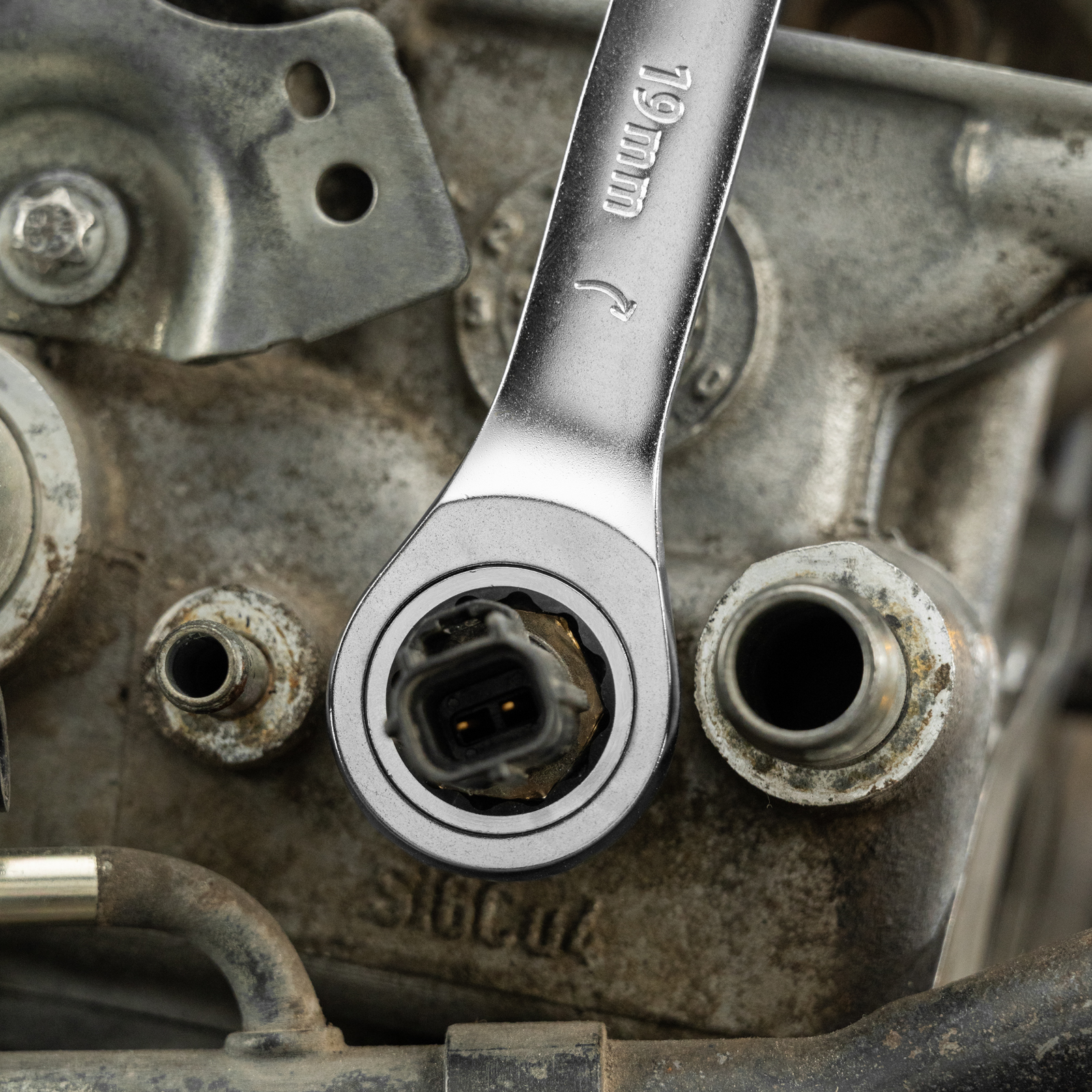 Набор ключей комбинированных трещоточных 6-19 мм, 8 шт., CrV, матовый хром Denzel