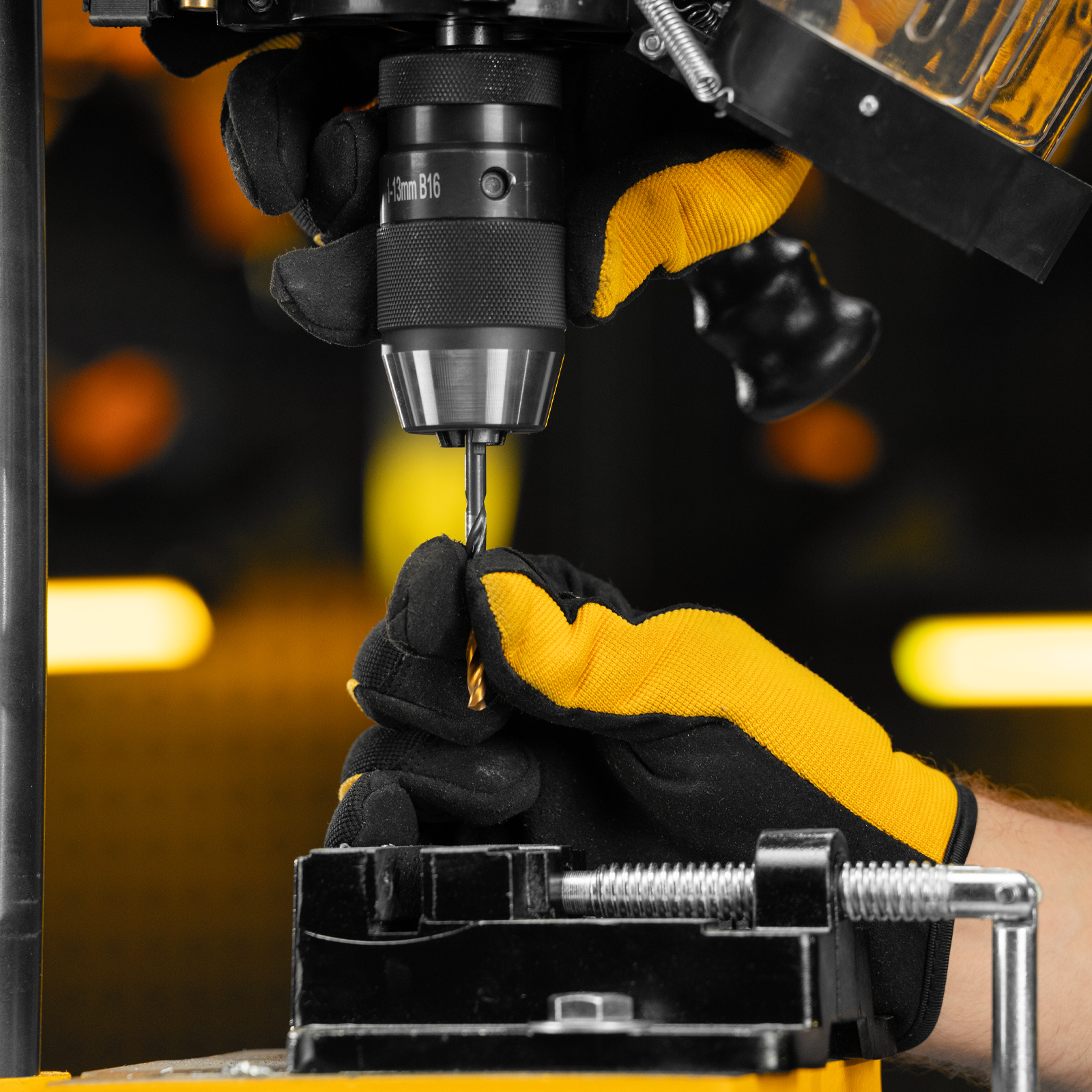 Станок сверлильный DDM-350L, 350 Вт, 13 мм, 5 ск., лазер, настольный Denzel