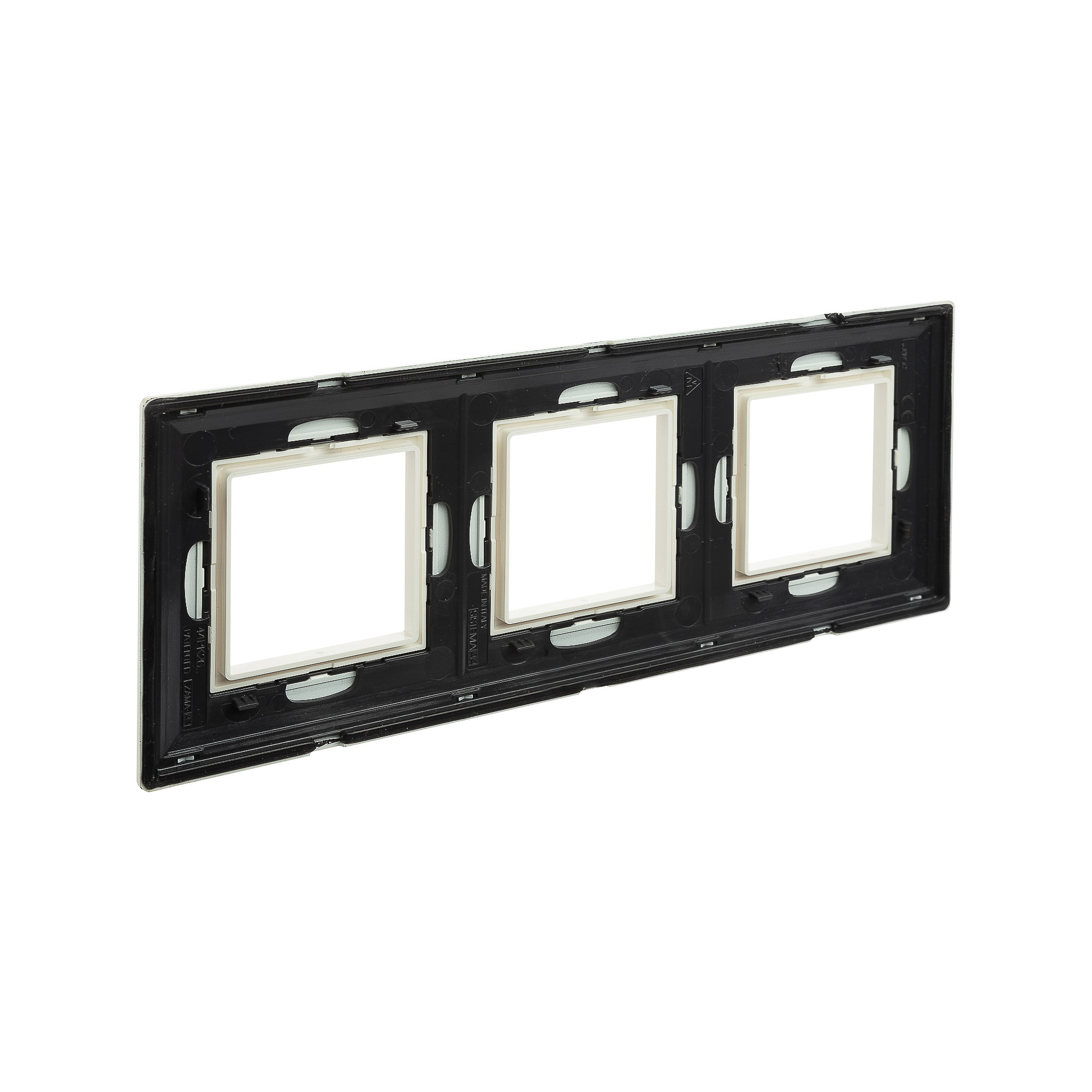 Рамка из металла, "Avanti", белая, 3 поста (6 мод.)