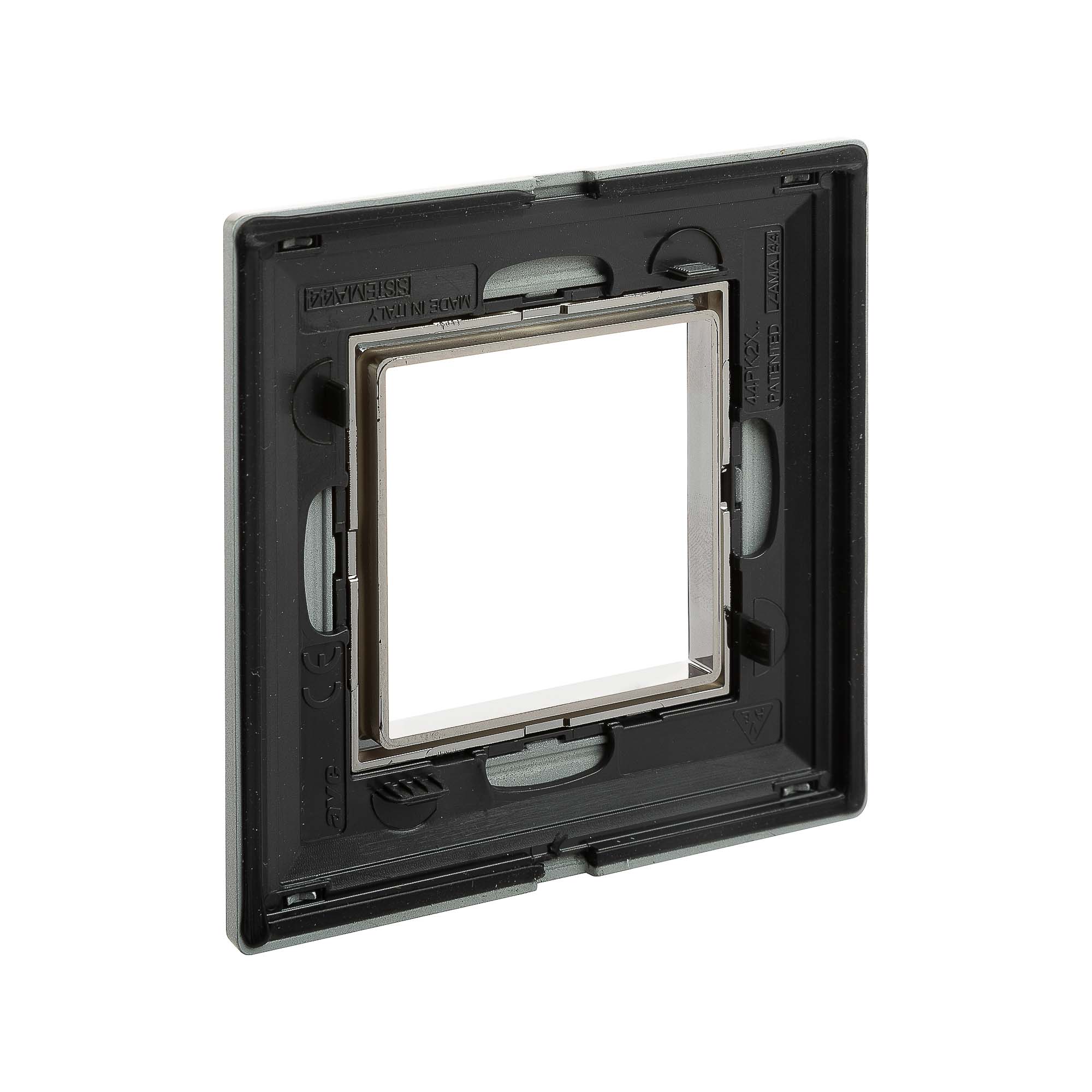 Рамка из металла, "Avanti", светло-серебристая, 1 пост (2 мод.)