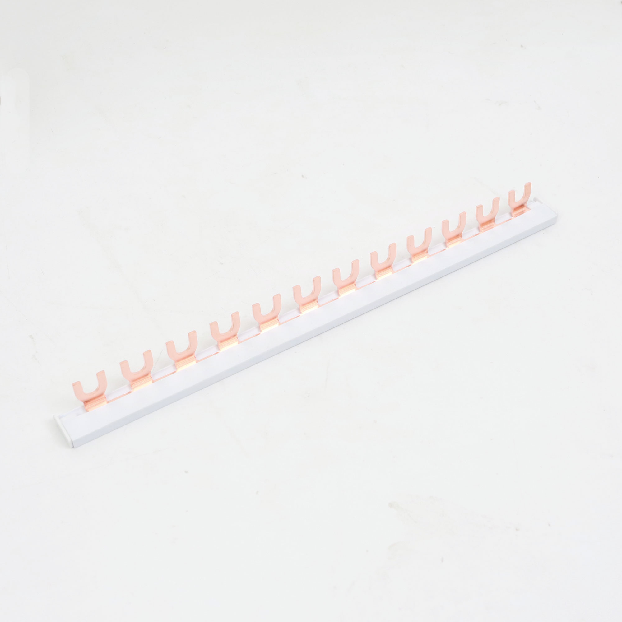 Соединительная шина BBS-MD63 типа FORK, 1 полюс, 56 присоединений, для модульной аппаратуры