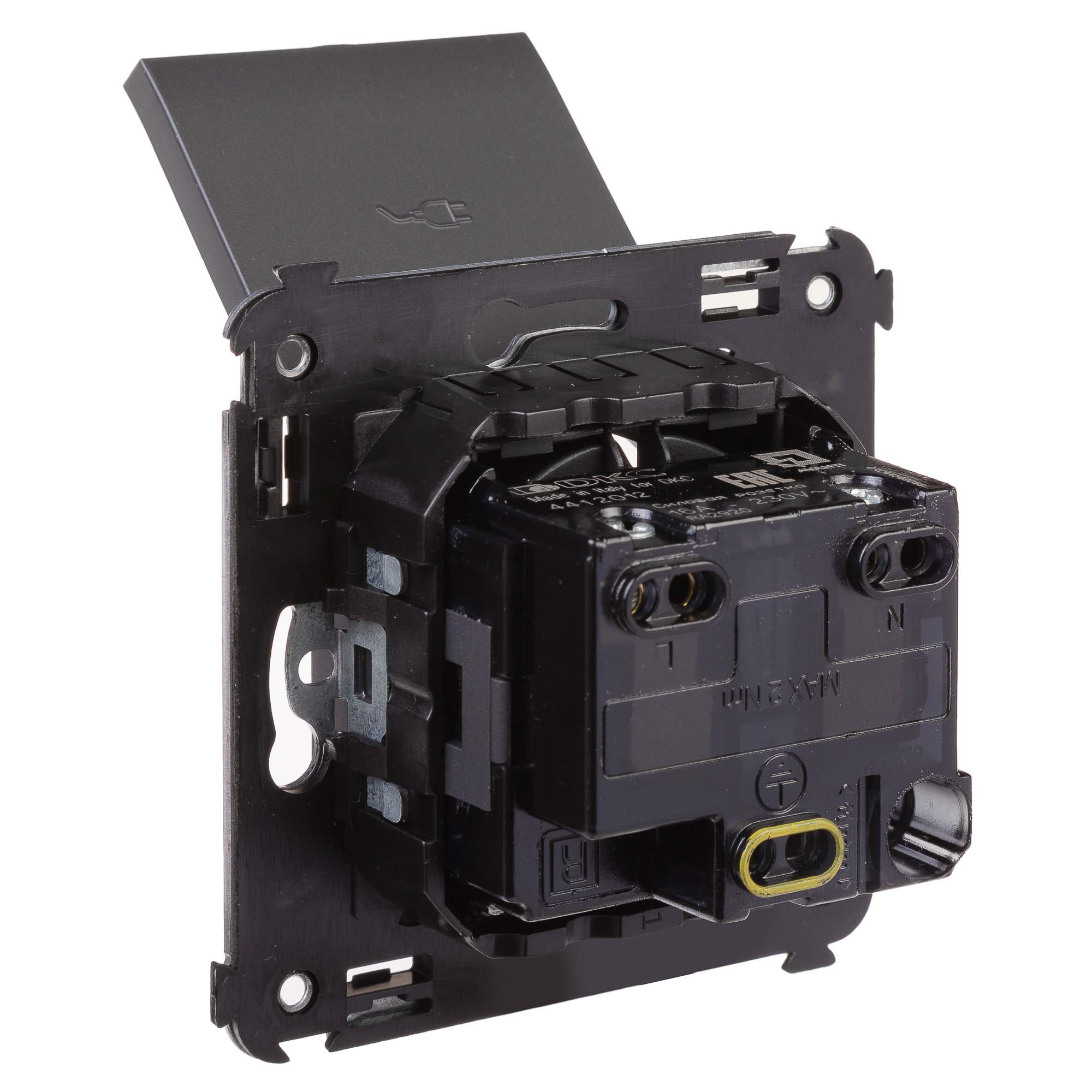 Розетка с крышкой в стену, 2P+E, с з/ш, "Avanti", "Черный матовый"