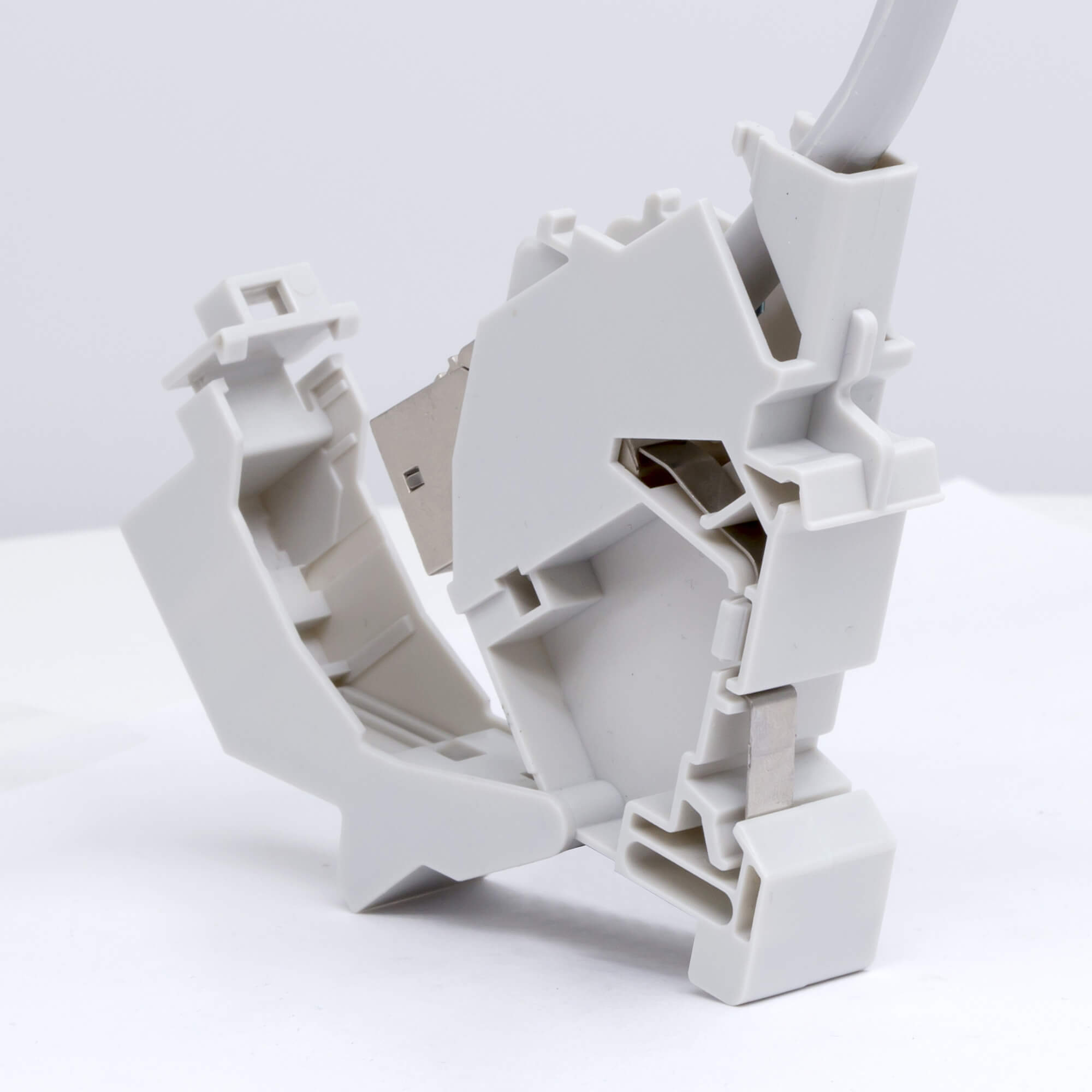 Адаптер на DIN рейку для модулей Keystone