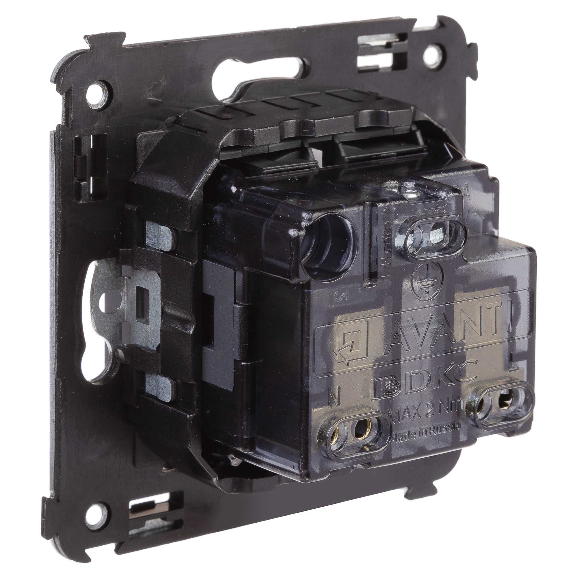 Розетка в стену, 2P+E, с з/ш, "Avanti", "Черный матовый"