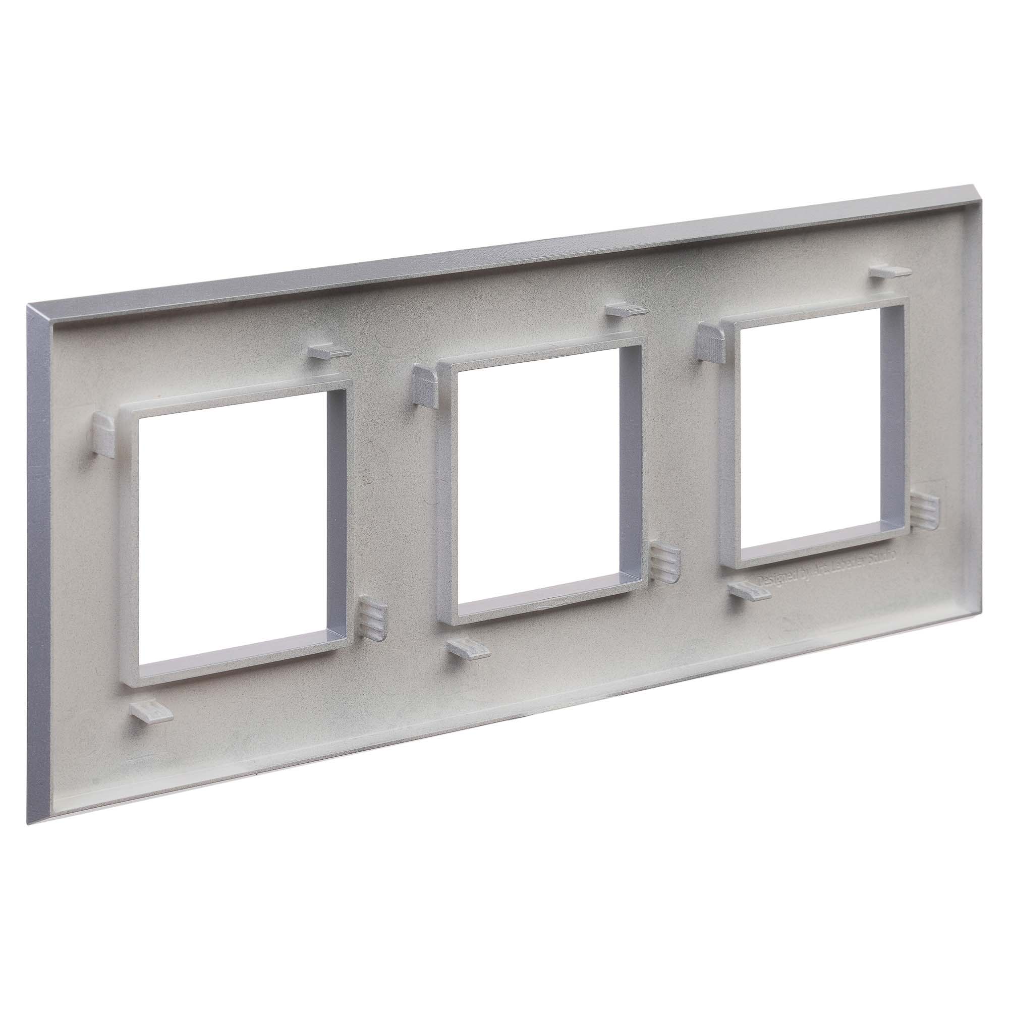 Рамка "Avanti", "Закаленная сталь", 3 поста (6 мод.)