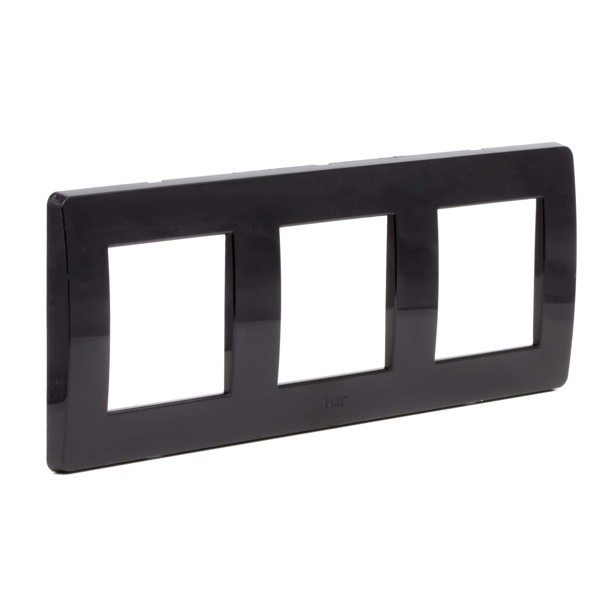 Рамка на 2+2+2 модуля (трехместная), черная