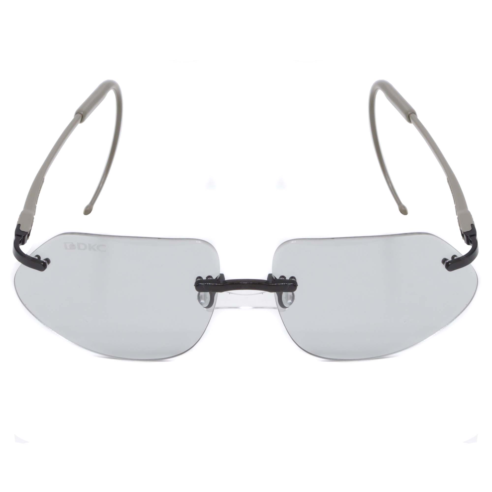 Спортивные очки с серым спортивным заушником