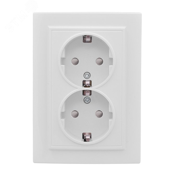 Розетка Минск 2-местная СП с заземлением 16А белая защитные шторки