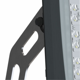 Поворотный кронштейн с возможностью регулировки угла наклона светильника в пределах от 0° до 60°