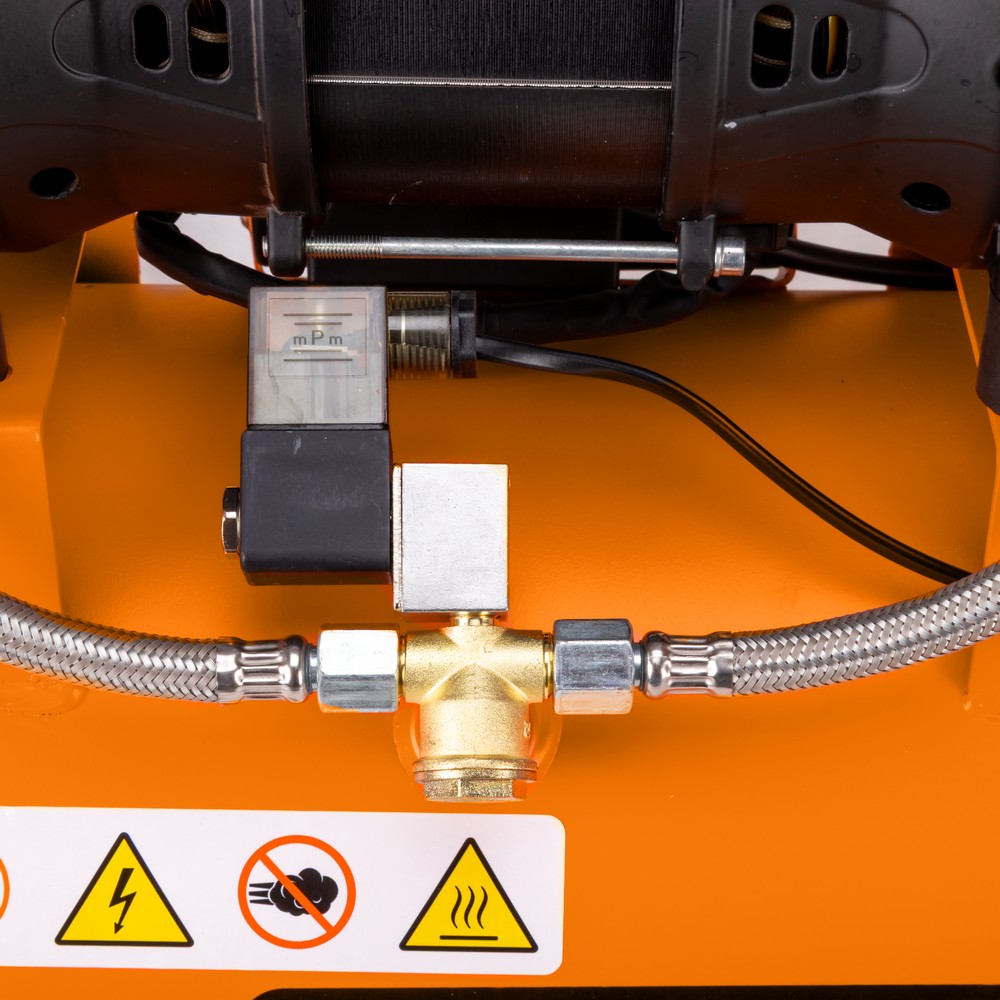 Компрессор безмасляный AERO 250/24F