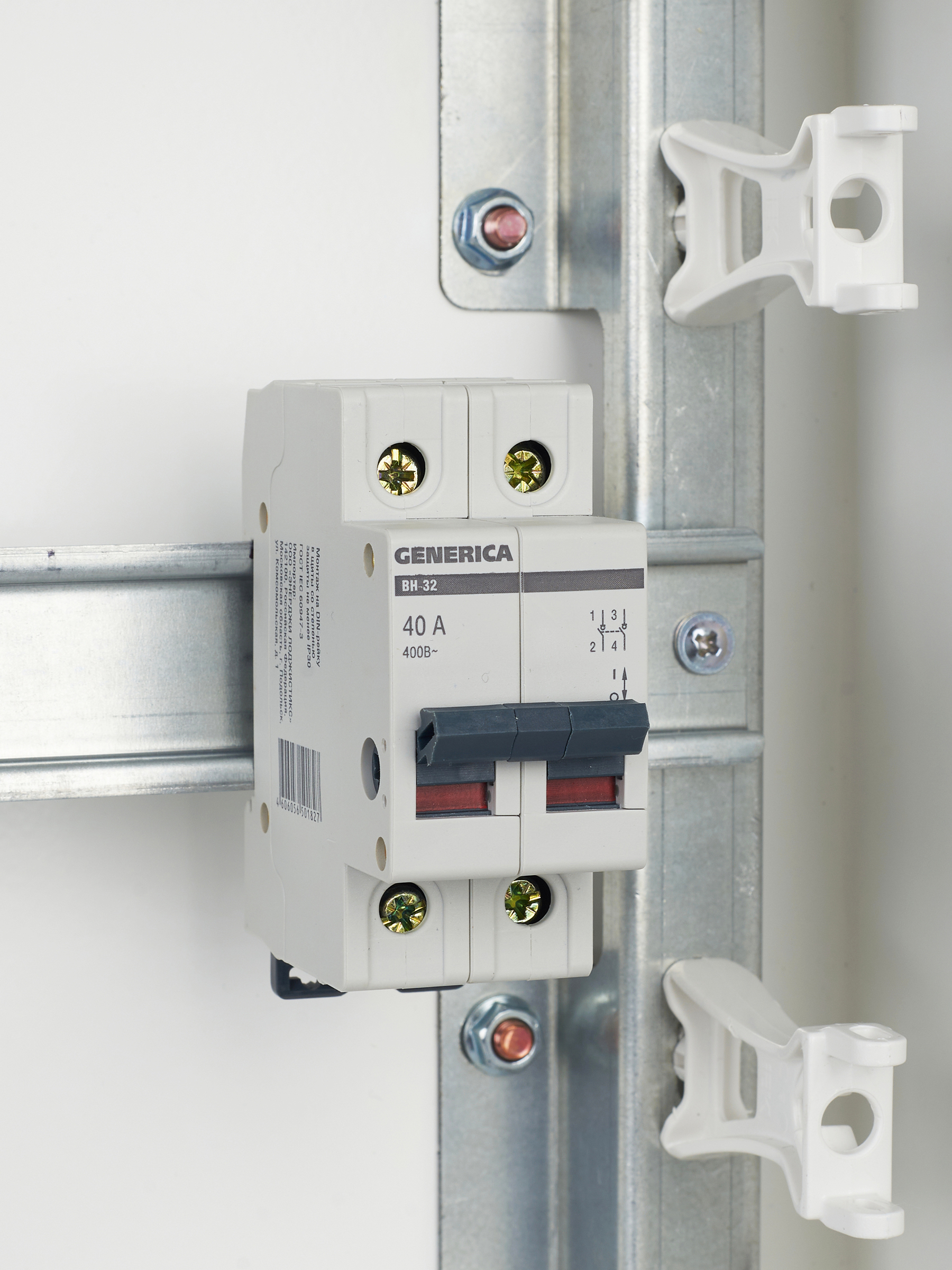 Выключатель нагрузки (мини-рубильник) ВН-32 2Р 40А GENERICA