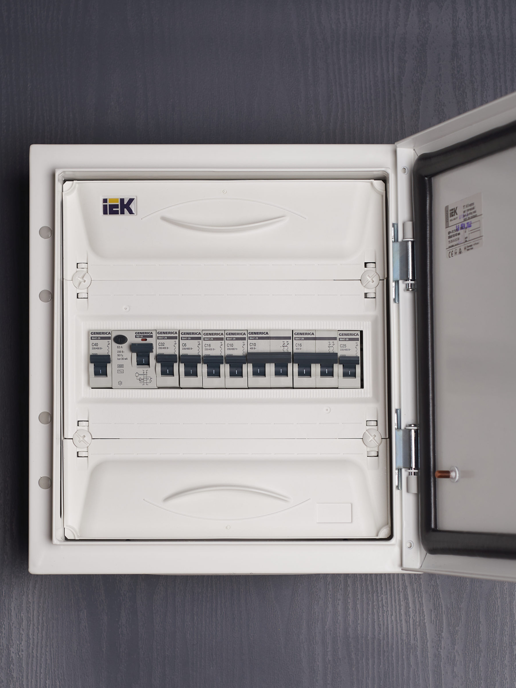 Автоматический выключатель ВА47-29 1Р 10А 4,5кА С GENERICA