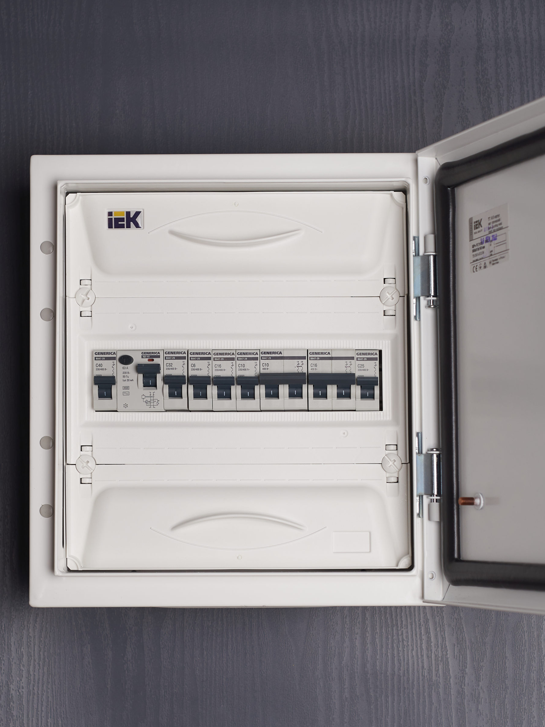 Автоматический выключатель ВА47-29 1Р 16А 4,5кА С GENERICA