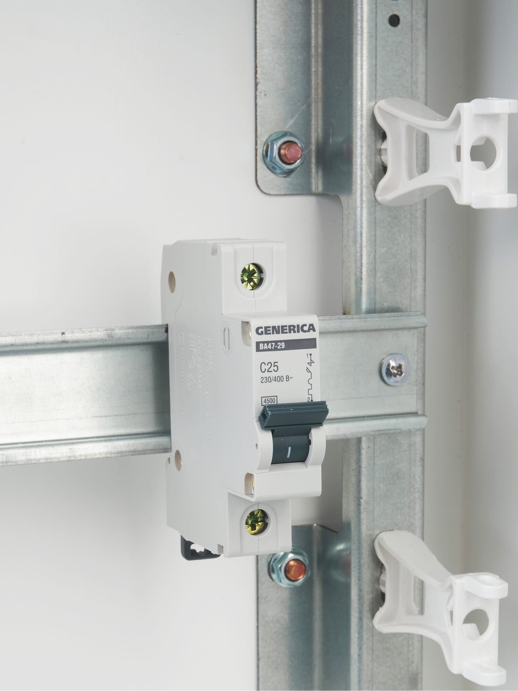 Автоматический выключатель ВА47-29 1Р 25А 4,5кА С GENERICA