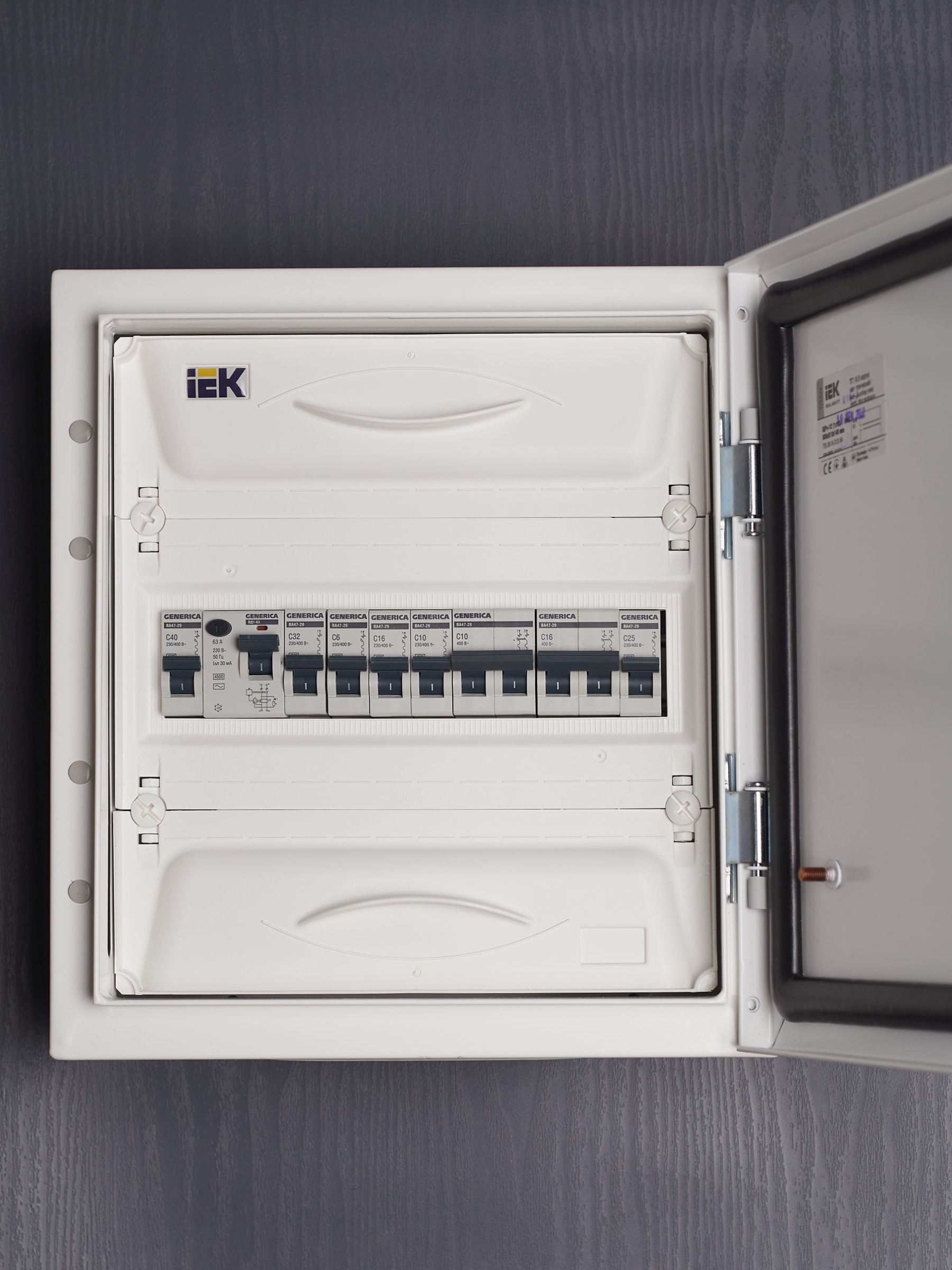 Автоматический выключатель ВА47-29 2Р 10А 4,5кА С GENERICA