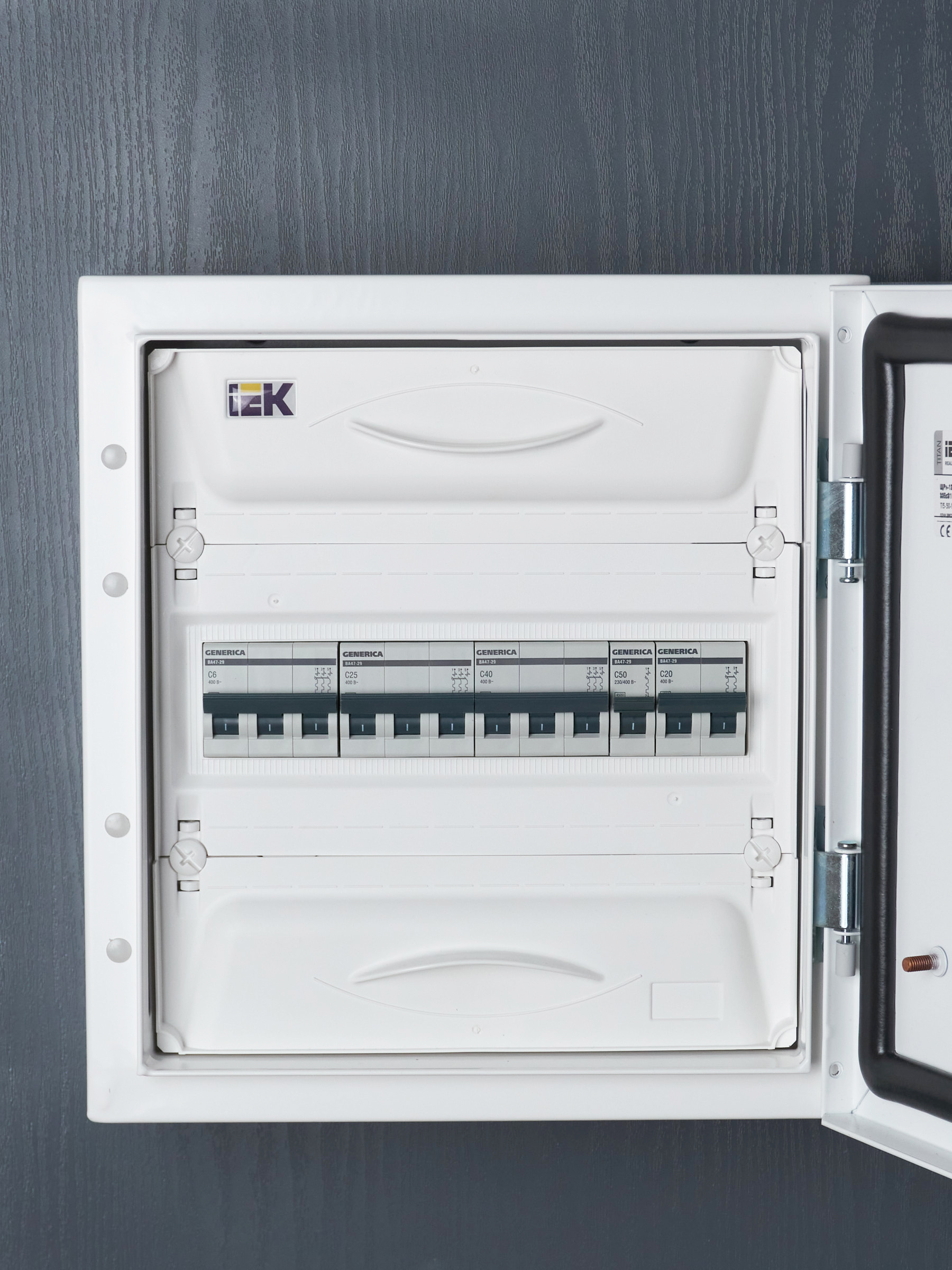 Автоматический выключатель ВА47-29 3Р 25А 4,5кА С GENERICA