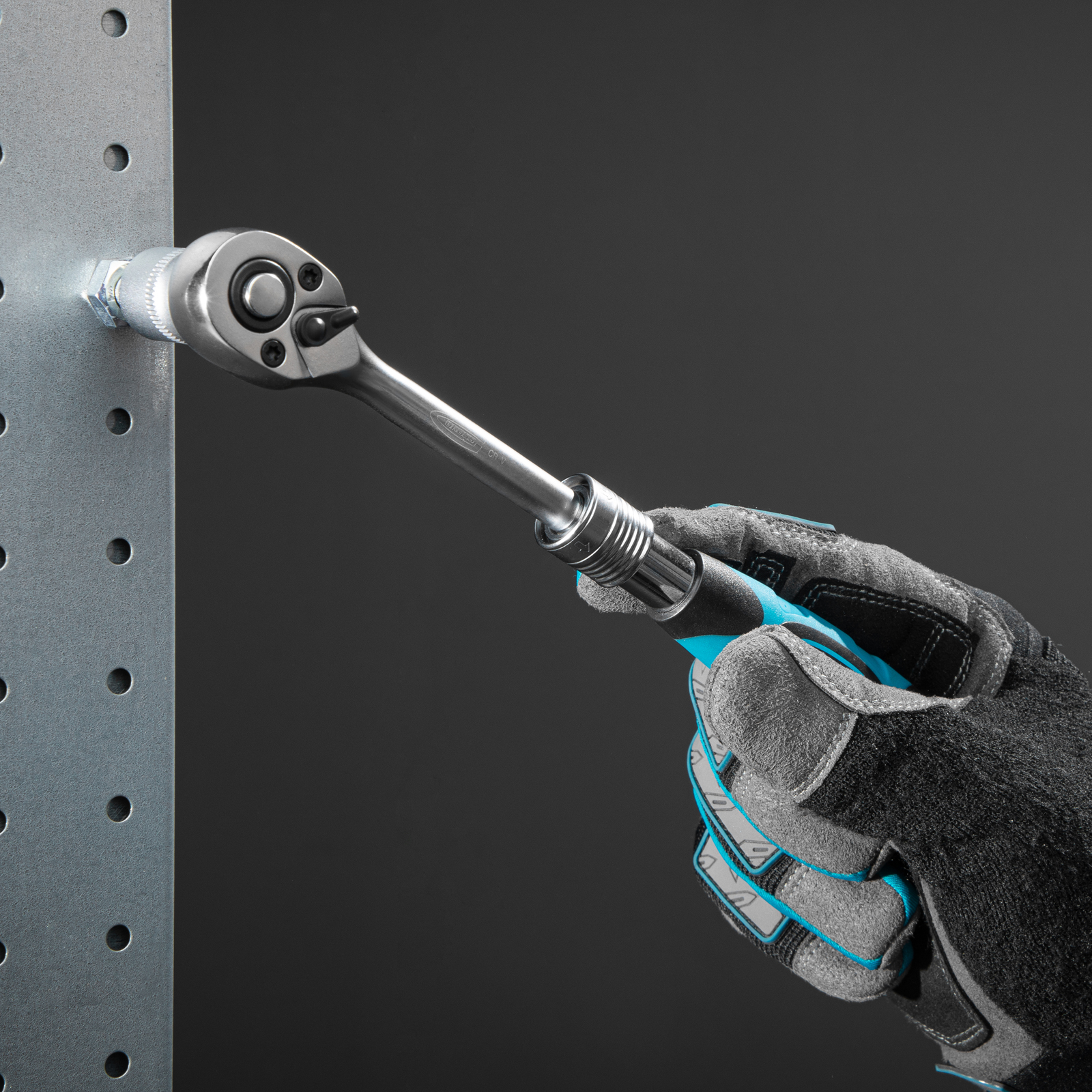 Ключ-трещотка телескопический 1/4", 150-200 мм, CrV, 72 зуба, с быстрым сбросом, хром Gross