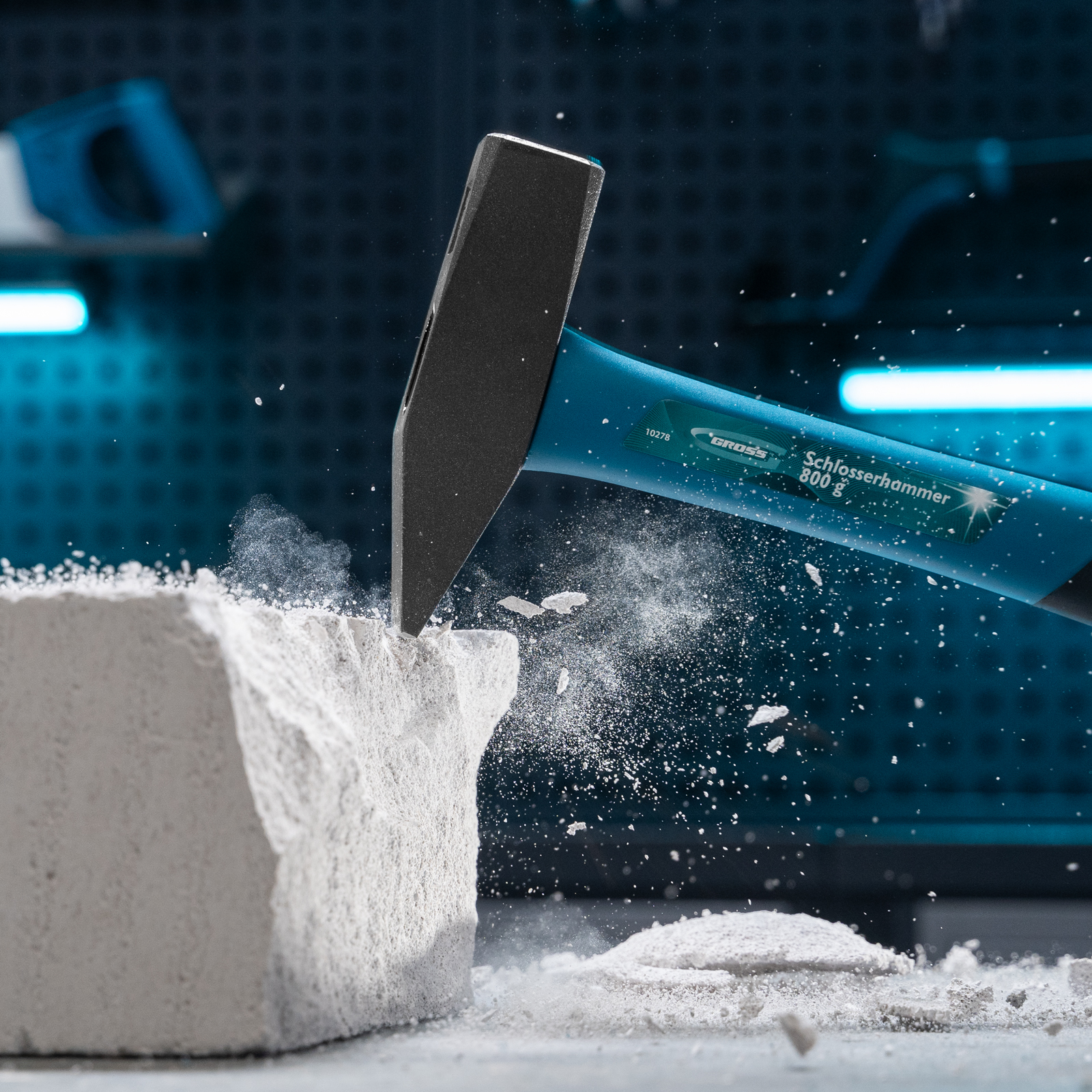 Молоток слесарный, 800 г, квадратный боек, фибергласовая обрезиненная рукоятка Gross