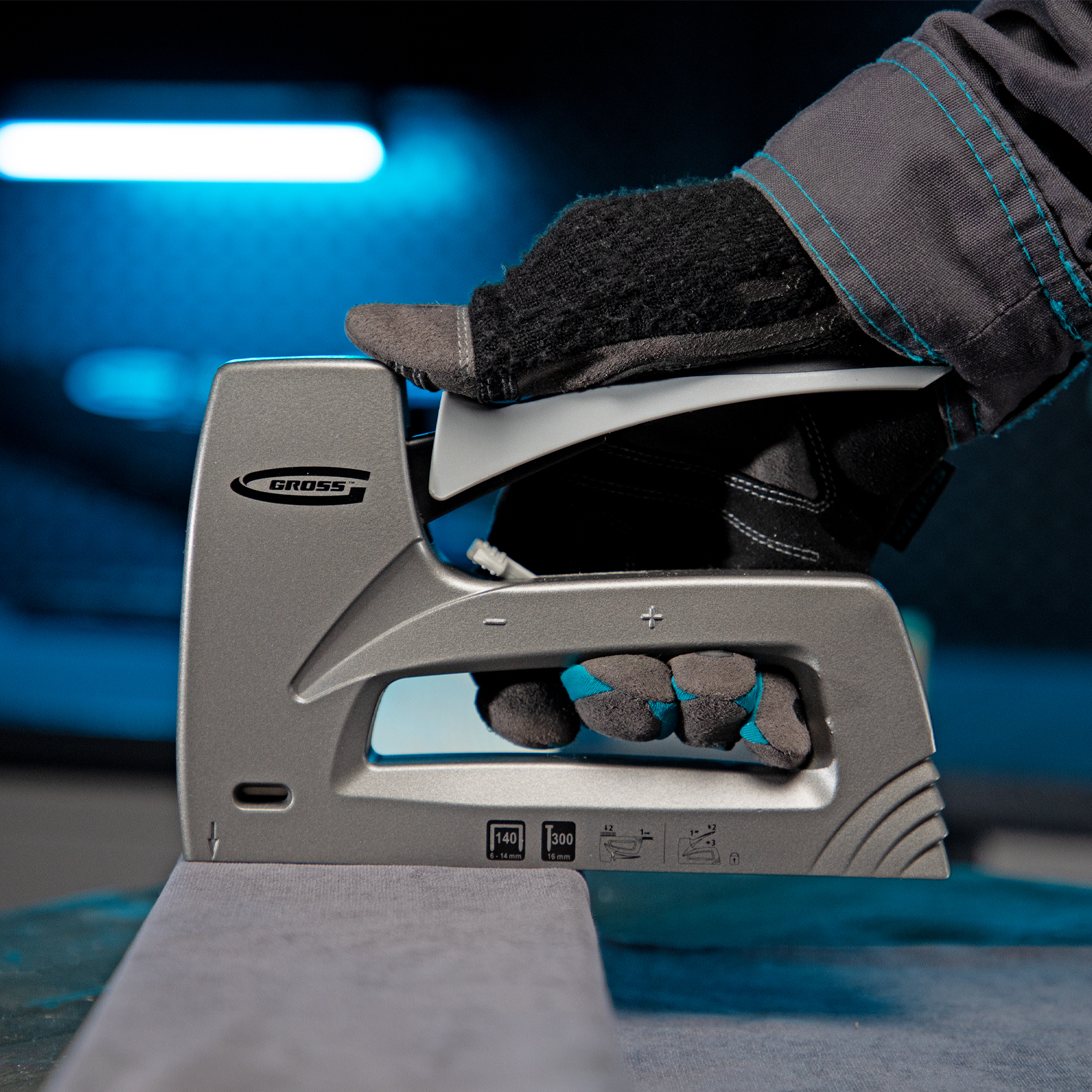 Степлер мебельный (Aluminium 140) алюминиевый корпус, регулятор удара, тип скобы 140, 300, 6-14 мм Gross