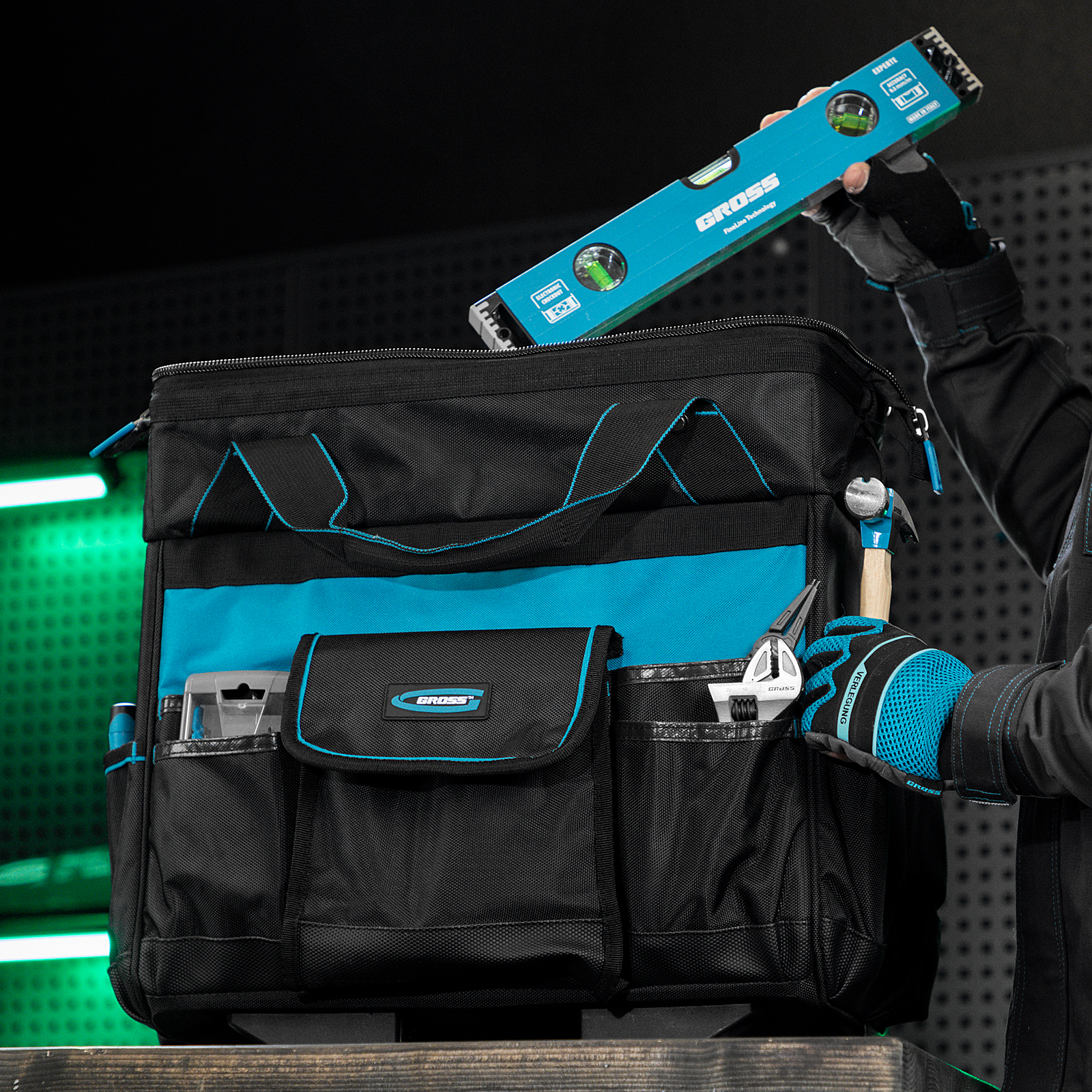 Сумка для инструмента, 460х240х340мм, выдвижная рукоятка, колеса Gross
