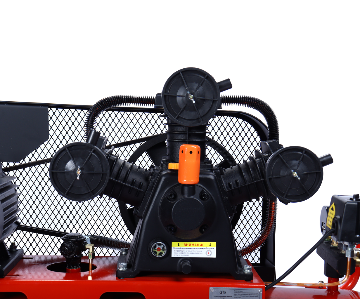 Компрессор пневматический 380В 3.0кВт 8атм. 400л/мин. ресивер-100л поршневой ременной GTE