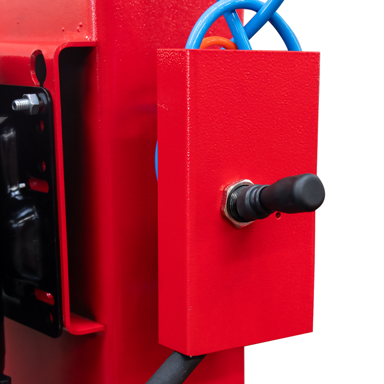 Подъемник электрогидравлический 4т 190-1900мм 4-х стоечный 220В (ручной спуск) GTE