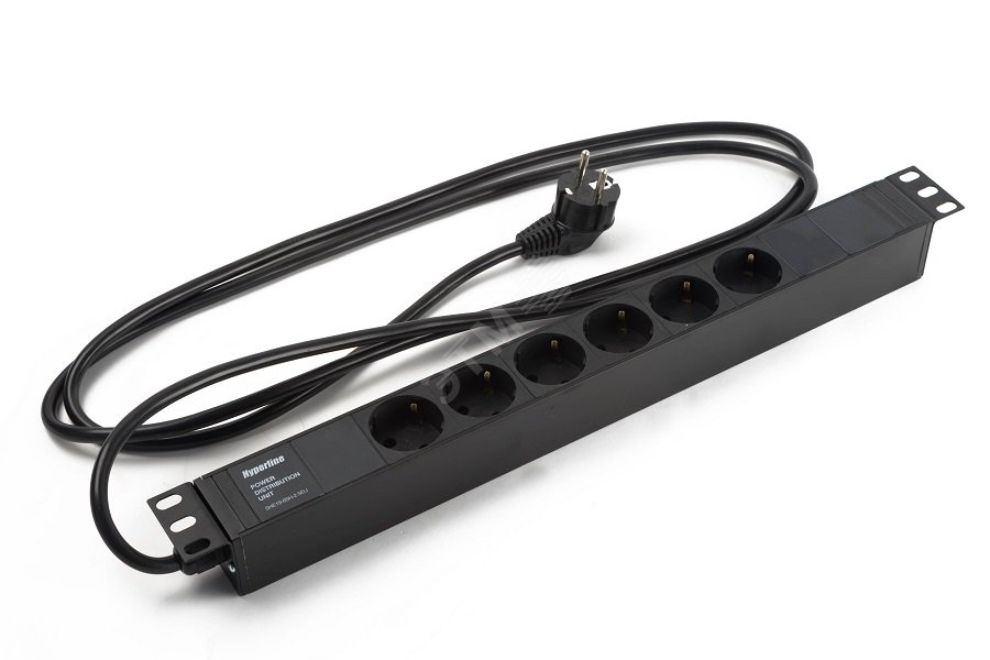 Блок розеток для 19 шкафов. горизонтальный. 6 розеток Schuko (16A). 250В. кабель питания3х1.5мм2. длина 2.5 м. с вилкой Schuko. 482.6x44.4x44.4мм (ДхШ