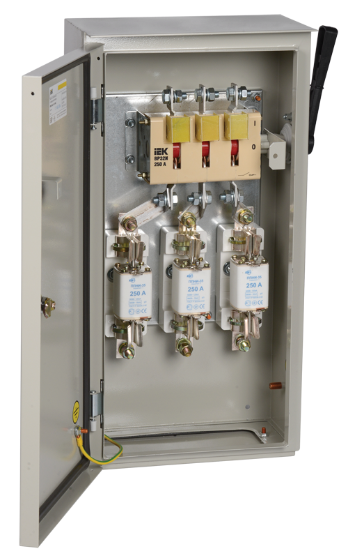 Ящик с рубильником и предохранителями ЯРП-250А У1 IP54 IEK