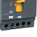 Пластиковые детали корпуса выключателей выполнены из стеклонаполненного полиамида, обеспечивающего у