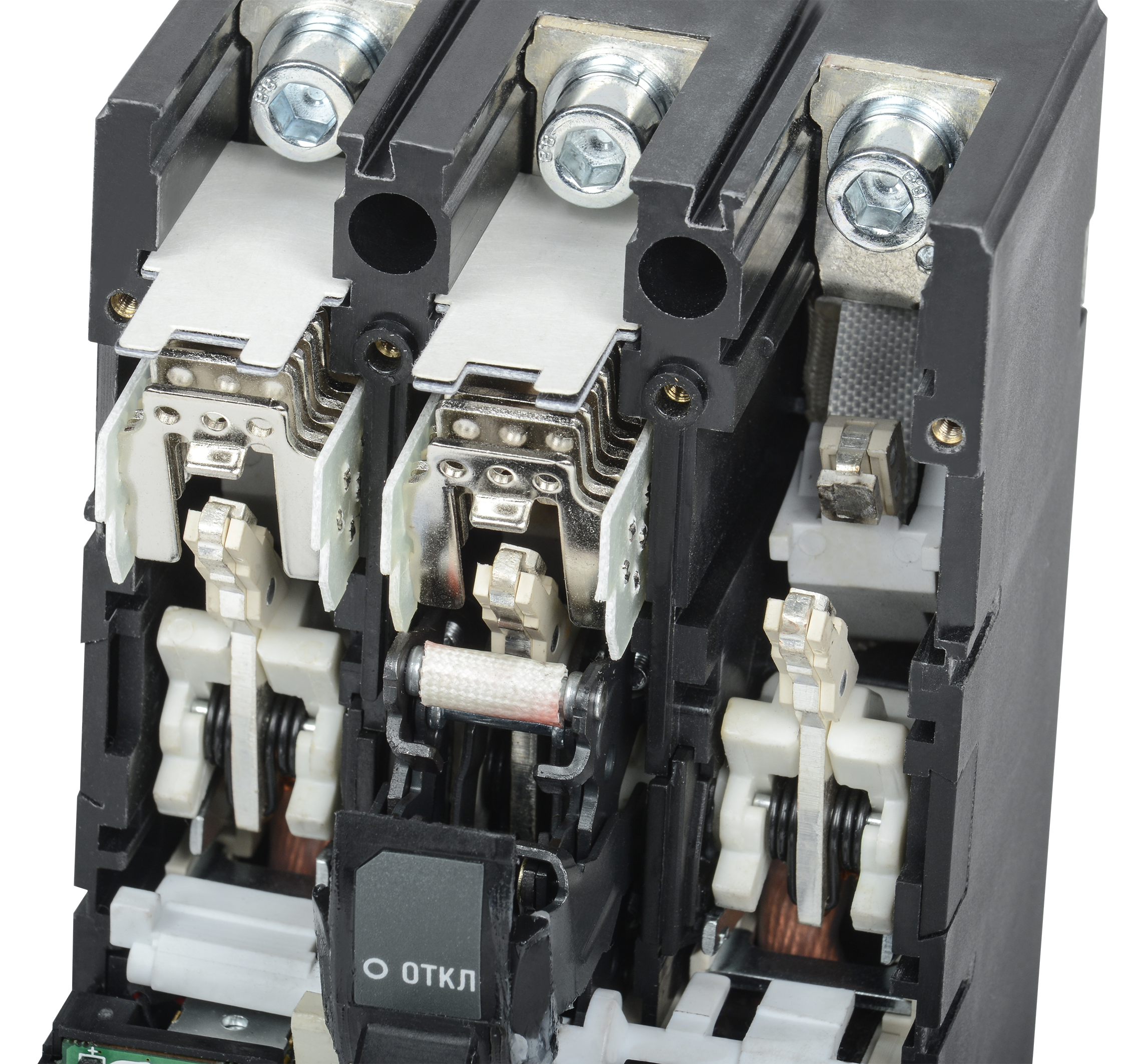 Новый конструктив термомагнитного расцепителя (катушка) на автоматах малых токов обеспечивает срабат