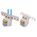 Возможность одновременного присоединения шиной FORK и гибким проводником для распределения питания ц