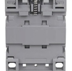 Существуют 2 способа монтажа контакторов:
1) Быстрая установка на DIN рейку - 35 мм.
2) Монтаж при п