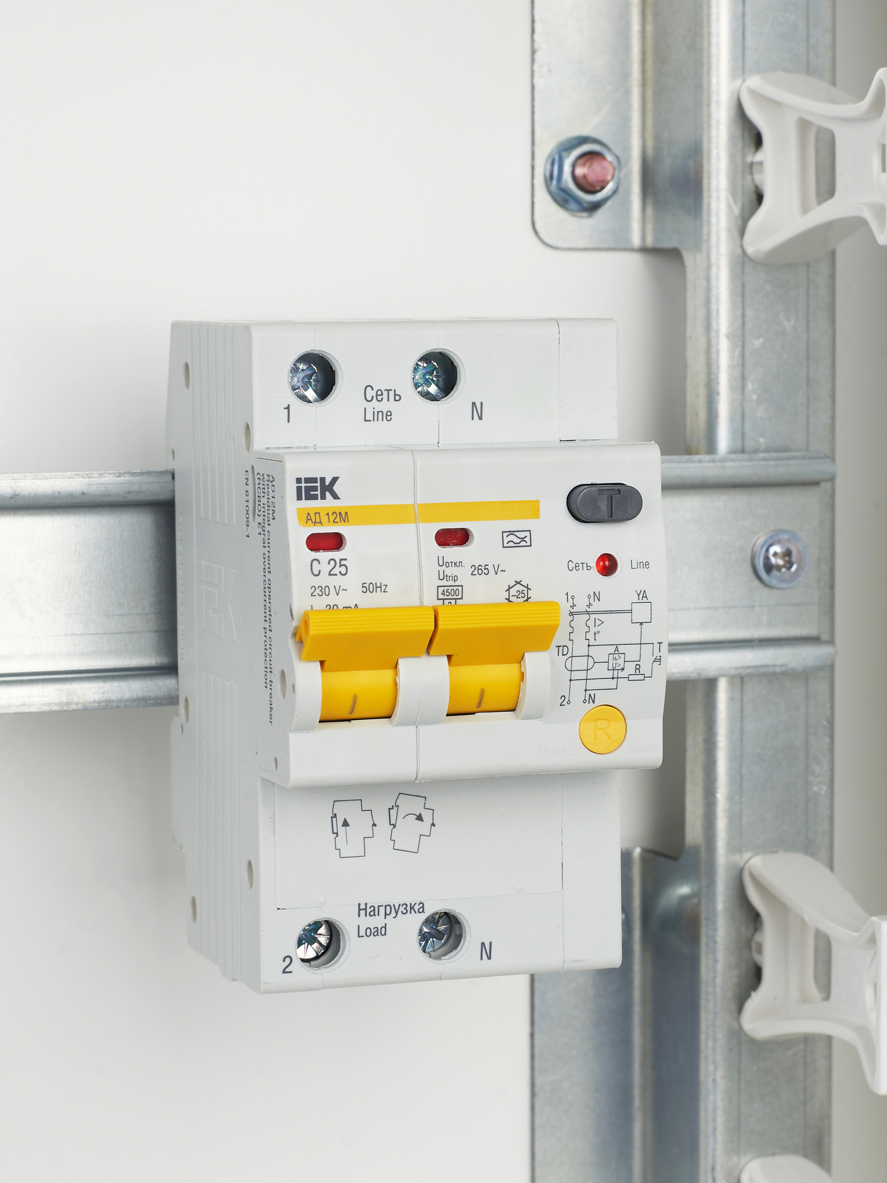 KARAT Дифференциальный автомат АД12M 2P C25 30мА тип A IEK