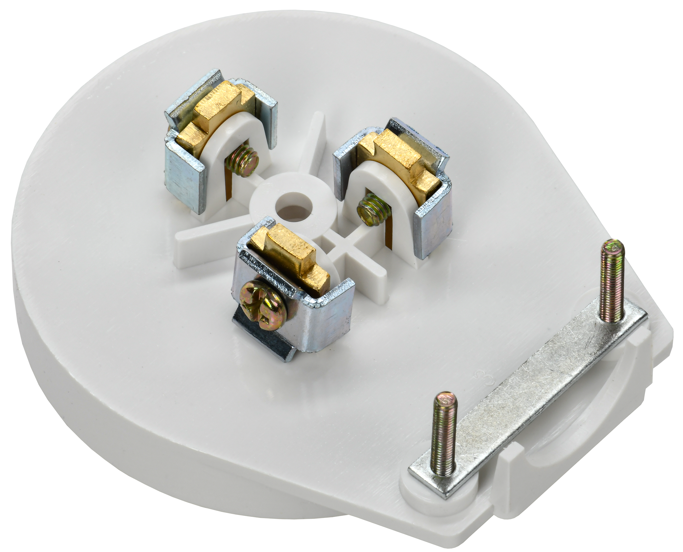 Прижимные пластины при монтаже не деформируются, обеспечивая надежное соединение и защиту от коротко