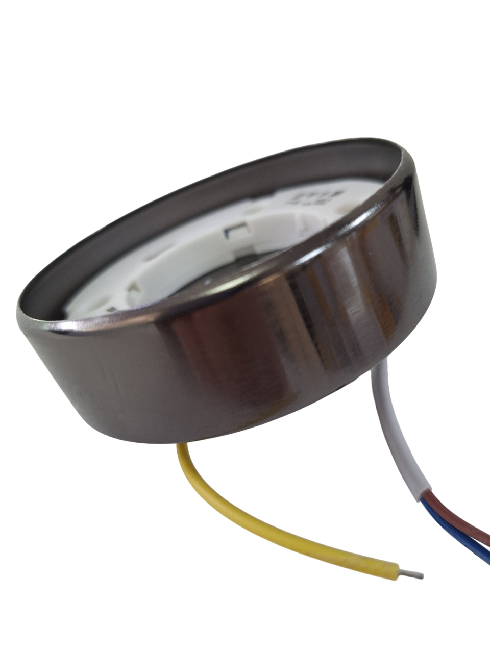 Минималистичный корпус для невысоких потолков