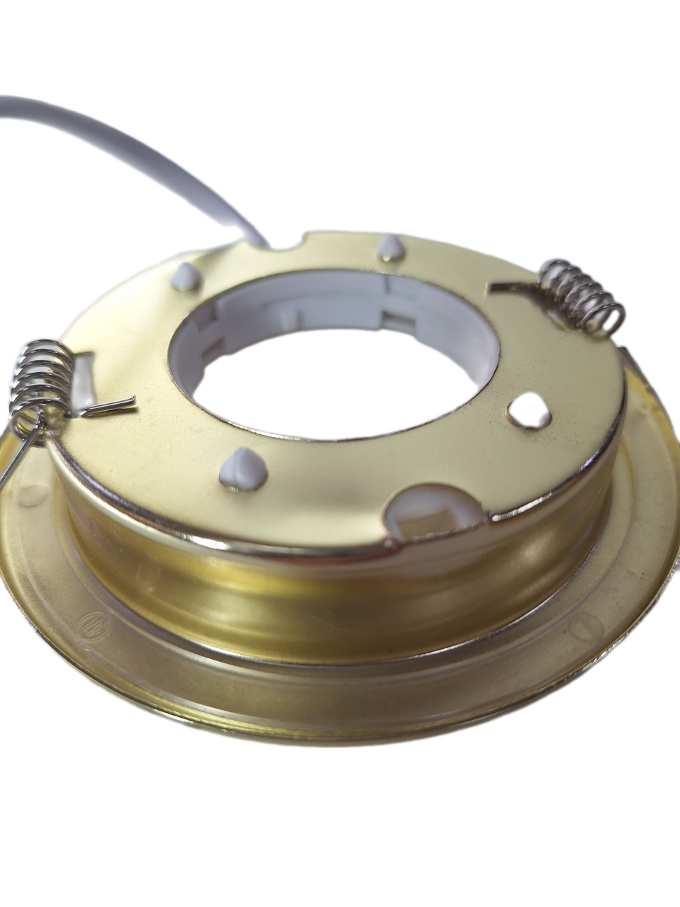 Основа из стали обеспечивает особую прочность