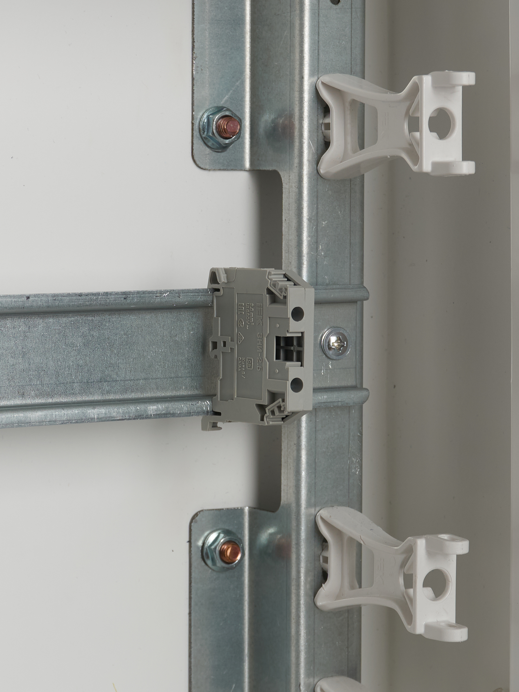 Зажим наборный ЗНИ-2,5мм2 (JXB24А) серый IEK