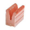 Дугогасительная камера из 13 стальных пластин для эффективного гашения дуги.