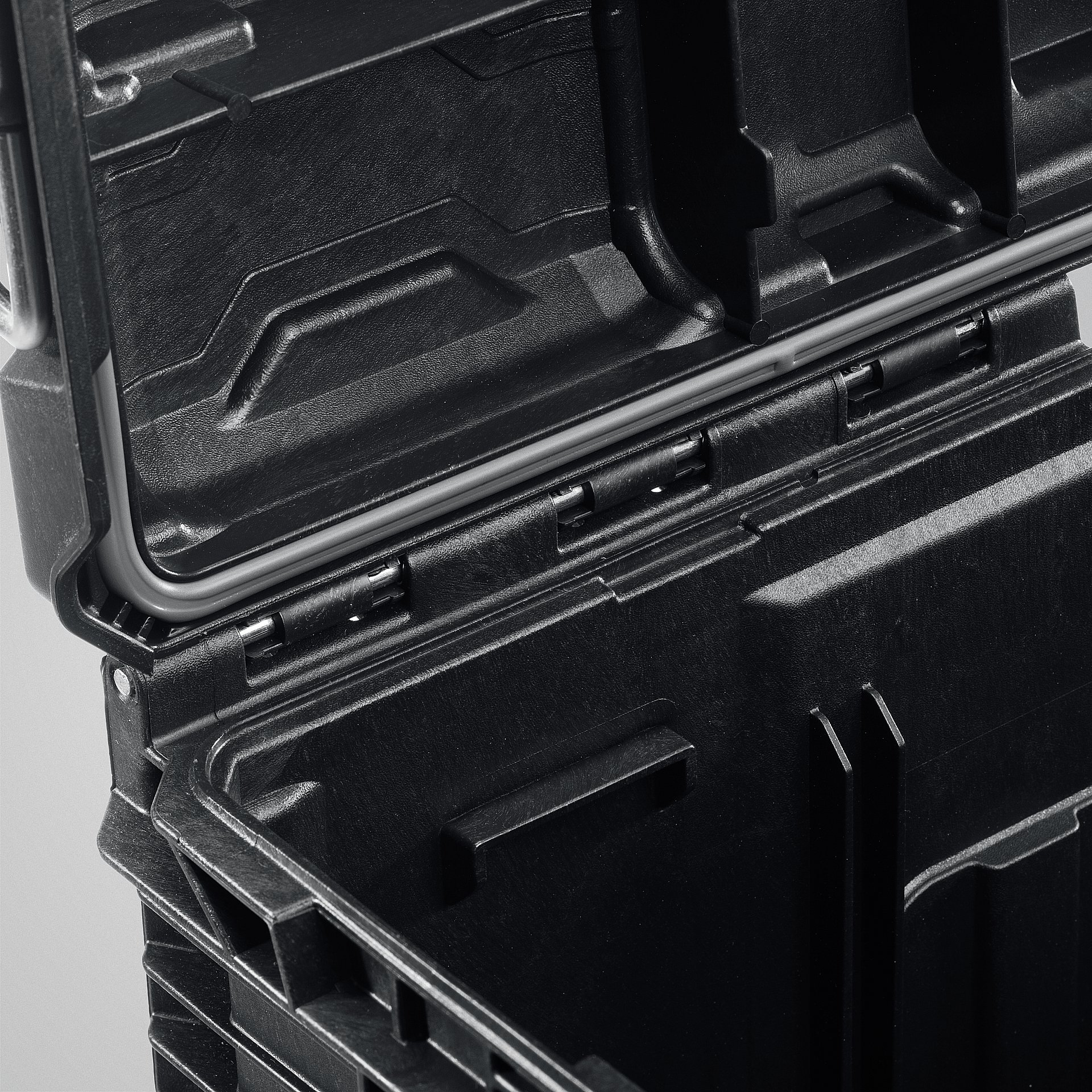 KETER ROC PRO GEAR 2.0 (22″) пластиковый ящик-органайзер (38374)