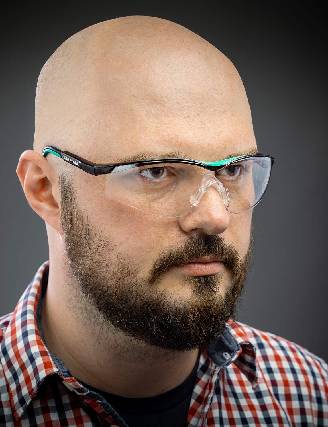 KRAFTOOL BASIC, открытого типа, прозрачные, стекло-моноблок с покрытием устойчивым к истиранию и запотеванию, защитные очки (110317)