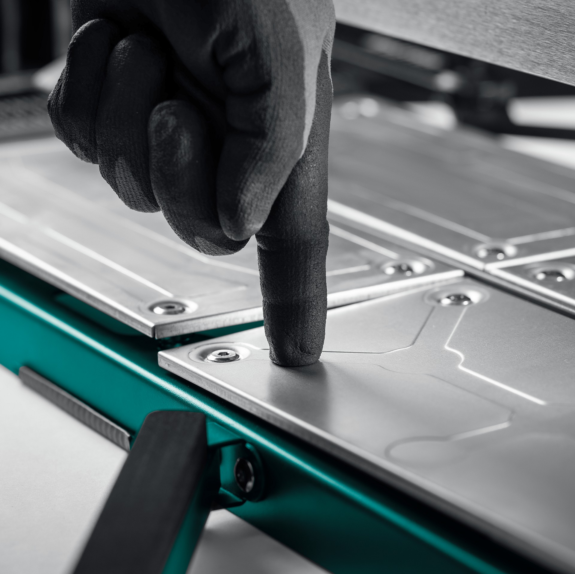 KRAFTOOL ULTRA-1650, профессиональный ручной плиткорез (33272-165)