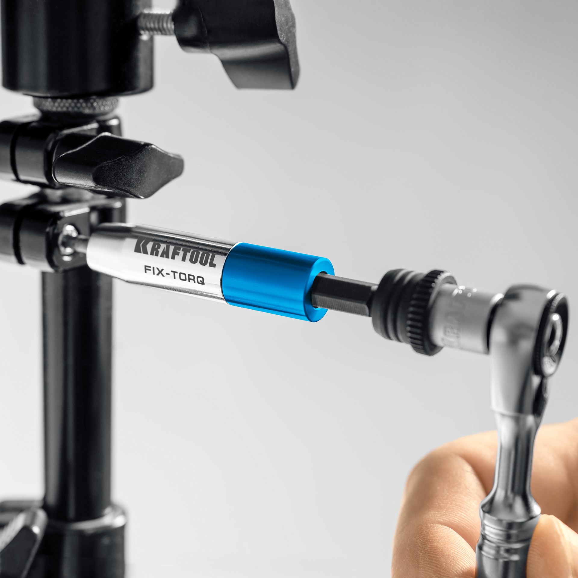 KRAFTOOL FIX-TORQ 2.5 Нм динамометрический адаптер для бит (64035-2.5)