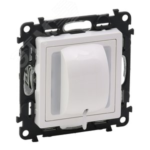 Valena LIFE Выключатель кнопочный 6А 250В со шнуром с лицевой панелью безвинтовые зажимы белый