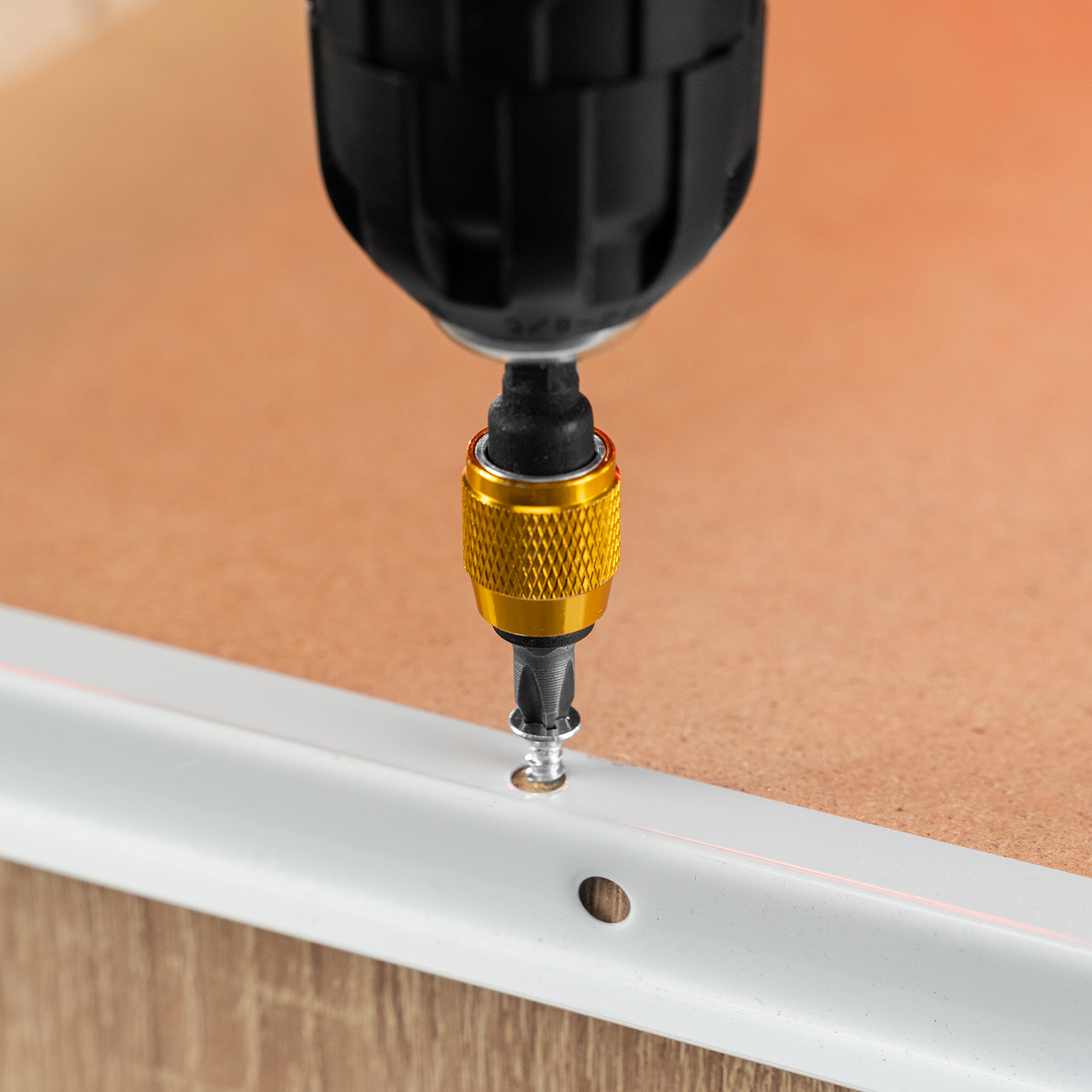 Набор бит, магнитный адаптер, CrV, пластиковый кейс, 64 шт. Matrix