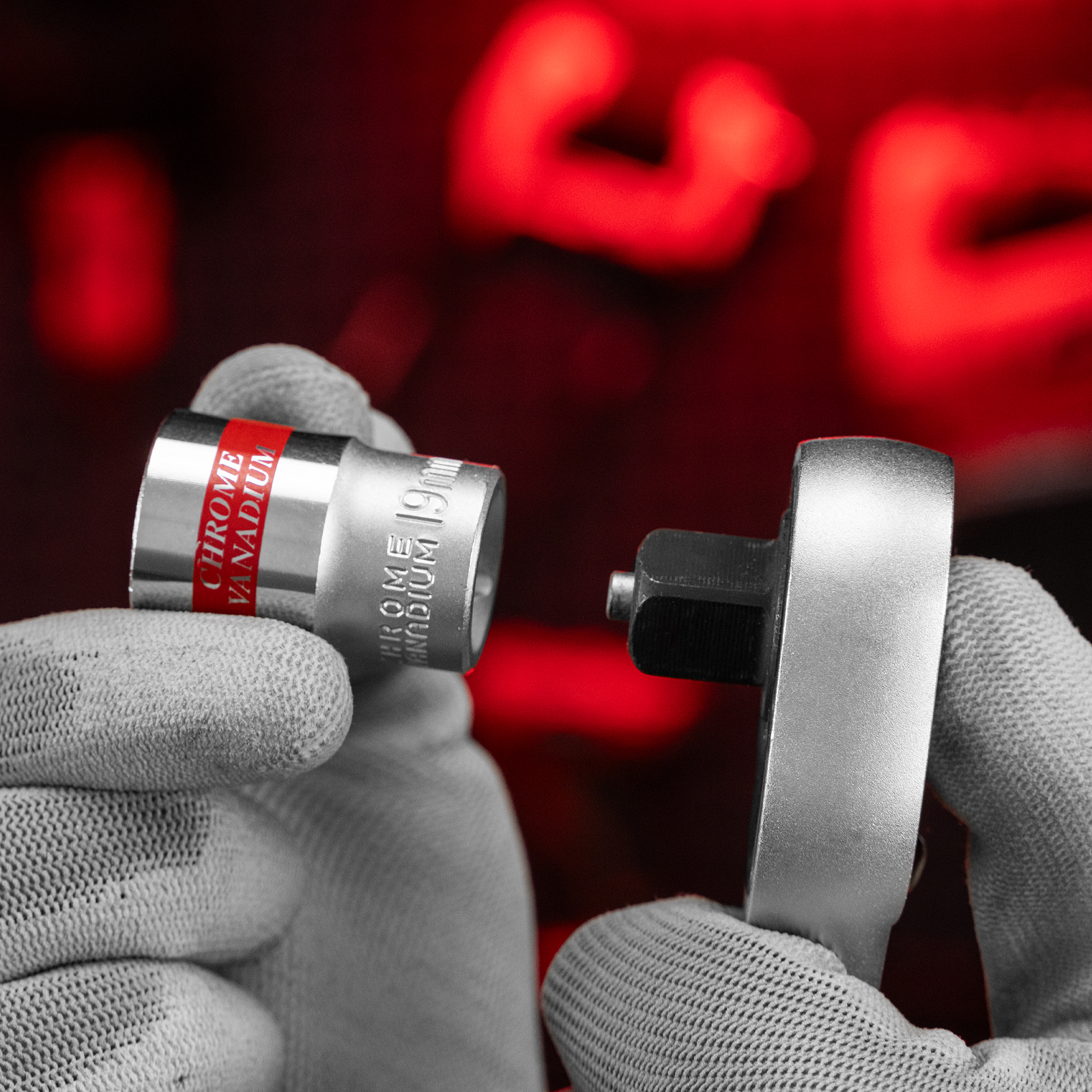 Головка торцевая, 19 мм, шестигранная, CrV, под квадрат 1/2, хромированная Matrix