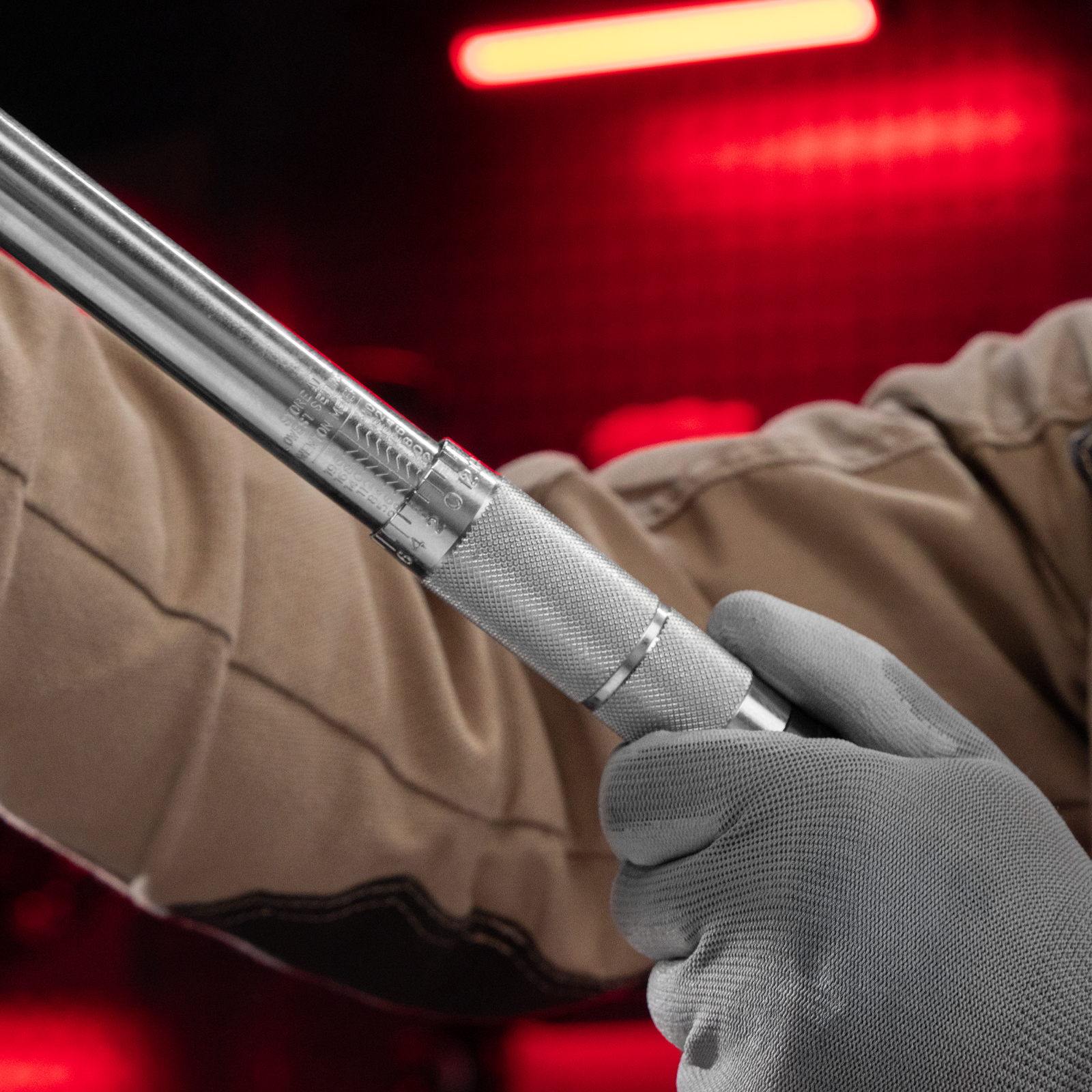 Ключ динамометрический, 42-210 Нм, 1/2, CrV, хромированный Matrix